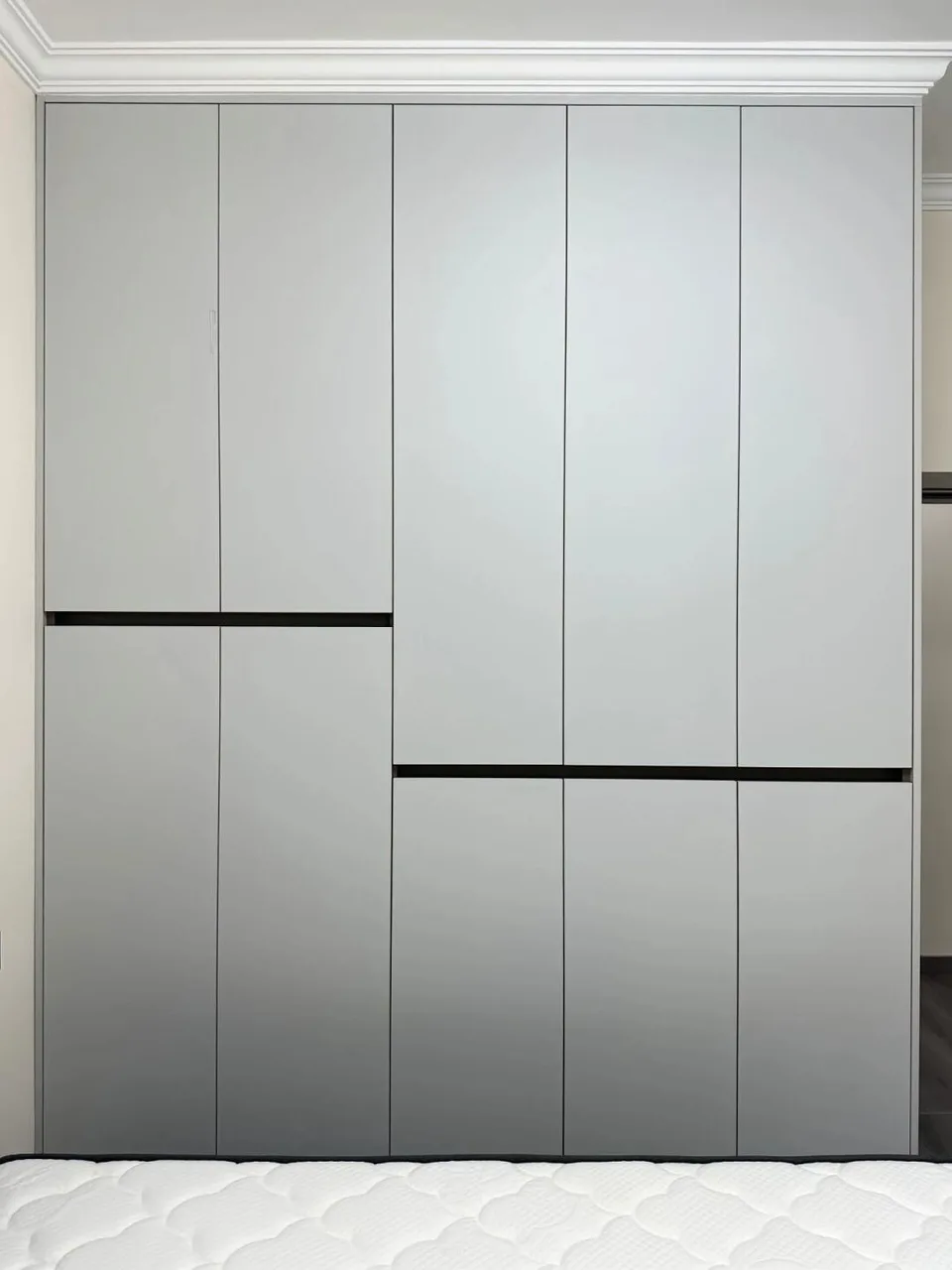 丽水全屋定制一门到顶衣柜实景 · 未来之境木作供图